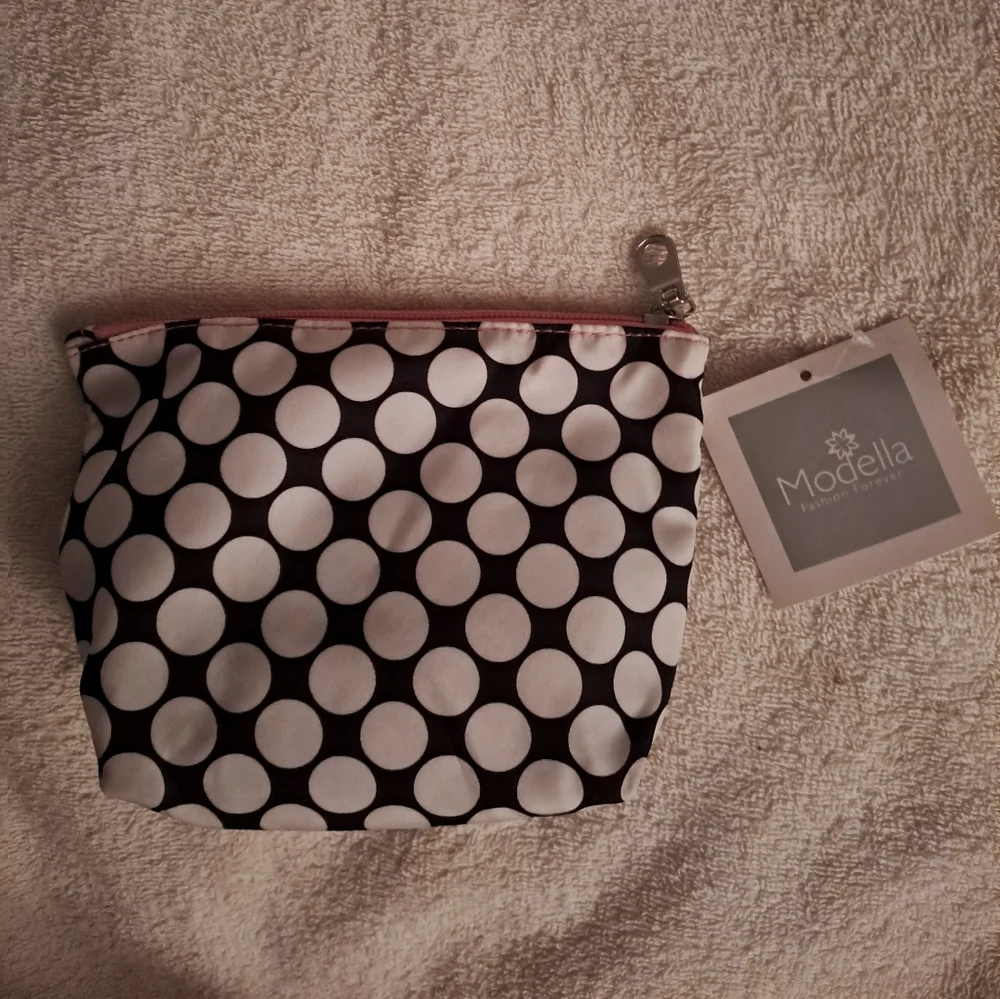 NEW Modella By Conair, Black and White Polka Dot Cosmetic Bag